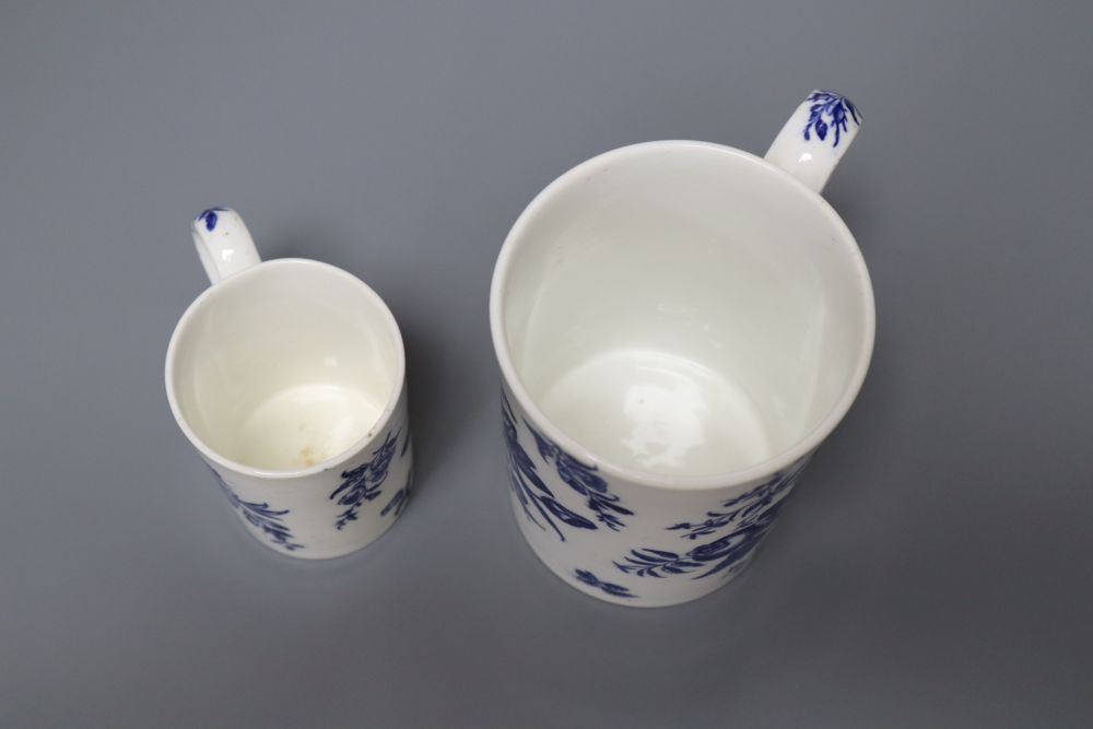 A Worcester style pine cone pattern bone china mug and a similar fruit decorated small mug, late 19th century, 12cm and 8cm